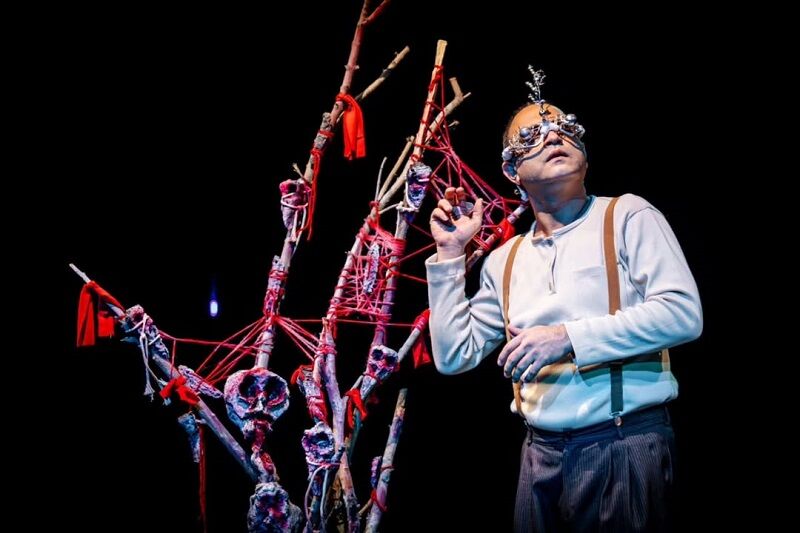 رئالیسم جادویی مشرق‌زمین را در تئاتر ارائه کردم/ حکایت موتسارت تا مرگ ققنوس – پایگاه خبری صبح اقتصاد آنلاین،تحلیل اقتصادی،اخبار اقتصادی