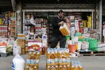 تب خریدهای هیجانی پایین آمد؛ قیمت کالاهای اساسی ریخت