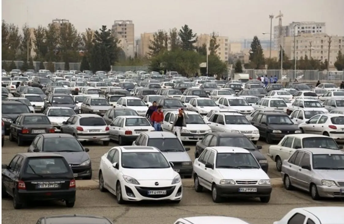 قیمت روز خودرو؛ بازار خودرو در انتظار تعیین تکلیف ریسک های سیاسی
