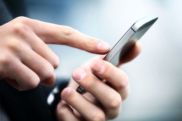 تعرفه هر دقیقه مکالمه با تلفن همراه چقدر است؟