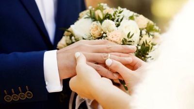 هزینه‌ عروسی ۱۴۰۵؛ از تالار تا کارت دعوت چقدر آب می‌خورد؟