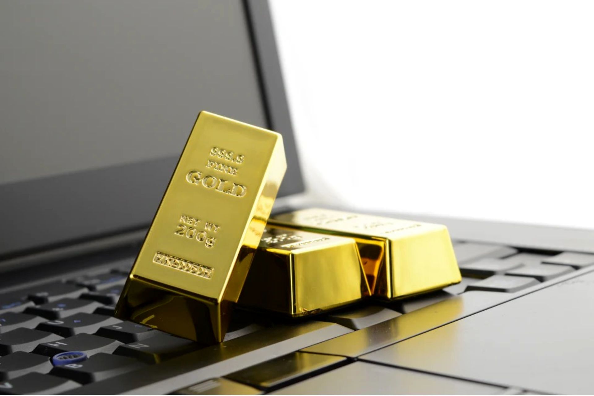 قفس فروش آنلاین طلا با خاموشی اینترنت/ گره کسب و کار دیجیتال رو به کور شدن است؟