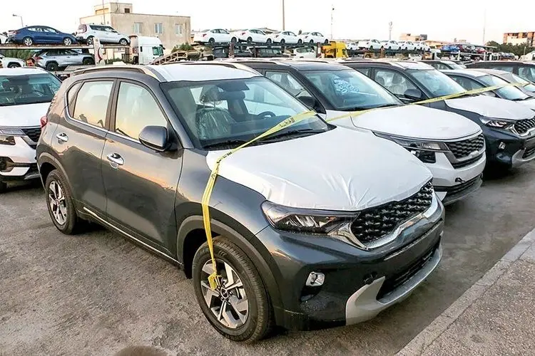 پیش فروش خودروهای وارداتی ممنوع و جرم است