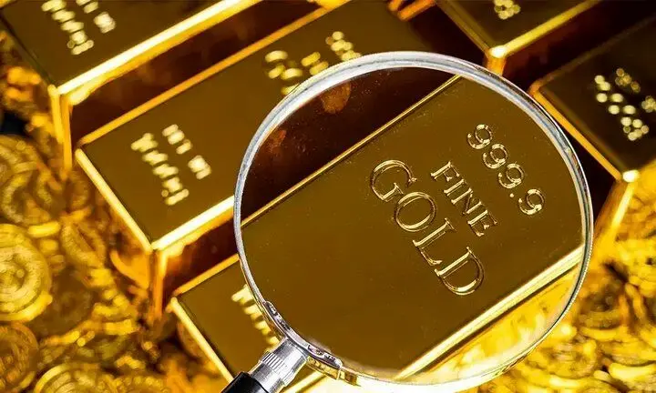 سقوط قیمت طلا به زیر ۴۰۰۰ دلار