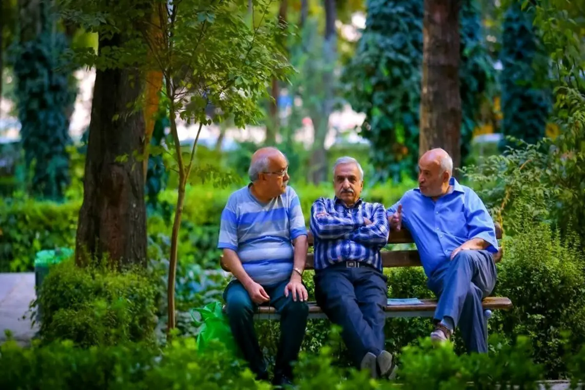 افزایش سقف اعتبار خرید بازنشستگان کشوری از برخی فروشگاه‌های زنجیره ای به‌زودی